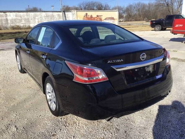 2015 Nissan Altima S - cars & trucks - by dealer - vehicle... for sale in Fredonia, KS – photo 8