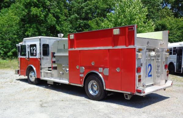 1999 Spartan Gladiator Fire Truck - - by dealer for sale in Burkeville, VA – photo 2