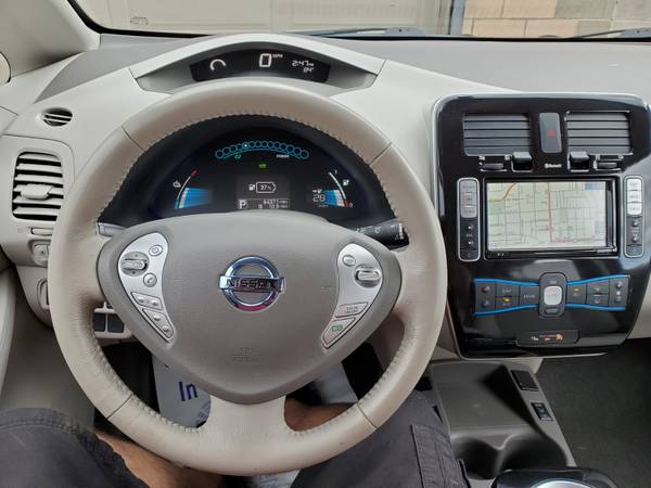 2014 NISSAN LEAF/ELECTRIC/NAVIGATION - - by dealer for sale in Colorado Springs, CO – photo 9