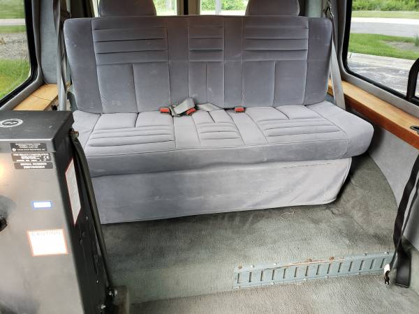 2001 FORD E250 QUIGLEY CONVERSION 4x4 HANDICAP WHEELCHAIR ACCESSIBLE for sale in skokie, IN – photo 20