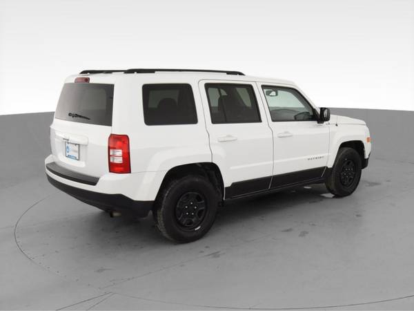 2016 Jeep Patriot Sport SUV 4D suv White - FINANCE ONLINE - cars &... for sale in Phoenix, AZ – photo 11