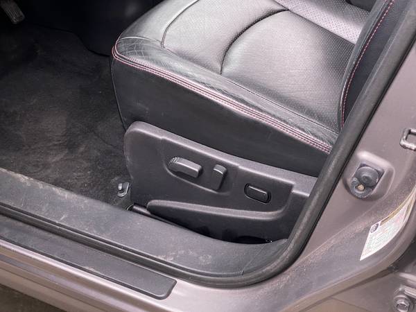 2012 Nissan Rogue SV w/SL Pkg Sport Utility 4D hatchback Gray - -... for sale in Atlanta, NV – photo 24