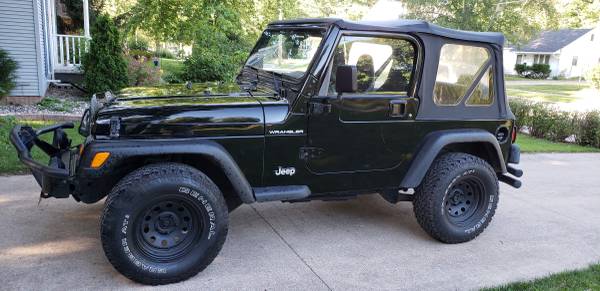 2001 Jeep Wrangler for sale in Neenah, WI – photo 2