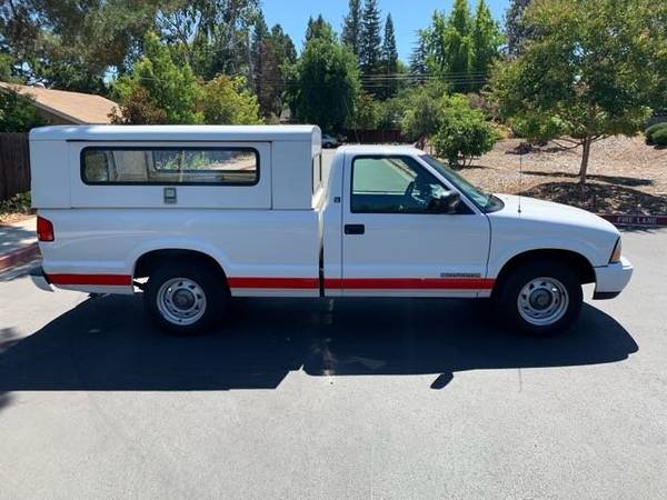 1998 GMC Sonoma SL + 78K Miles + Clean Title + GEM Bed Top + 1 Owner for sale in Walnut Creek, CA – photo 3