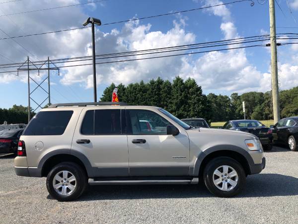 *2006 Ford Explorer-V6* Clean Carfax, 3rd Row, Tow Pkg, Running Boards for sale in Dover, DE 19901, DE – photo 5