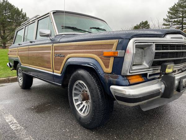 91 jeep grand wagoneer Classic with the wood sides for sale in Hackensack, NY – photo 2