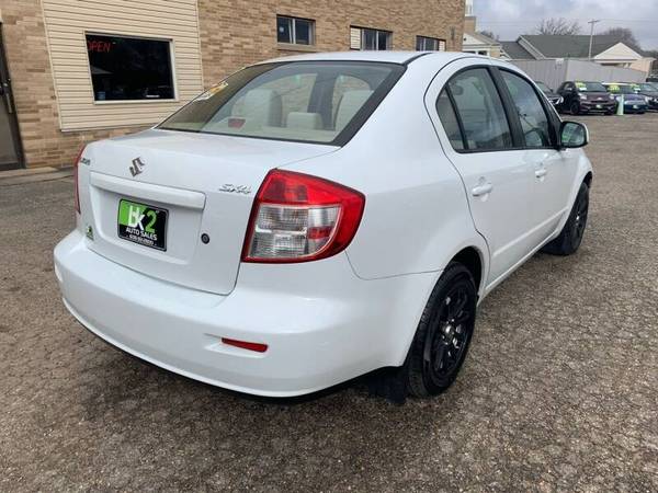 2012 Suxuki SX4 *Manual* - cars & trucks - by dealer - vehicle... for sale in Beloit, WI – photo 5
