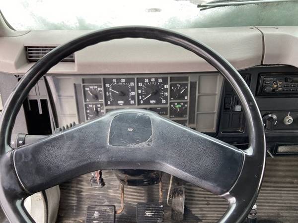 1998 International 4700 - - by dealer - vehicle for sale in Savage, MN – photo 11