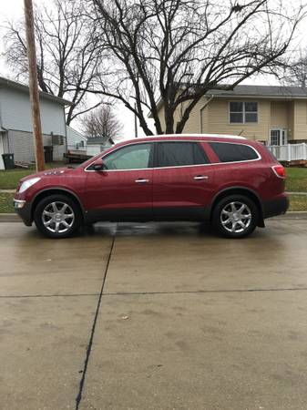 2009 Buick Enclave - cars & trucks - by owner - vehicle automotive... for sale in Cedar Falls, IA – photo 2