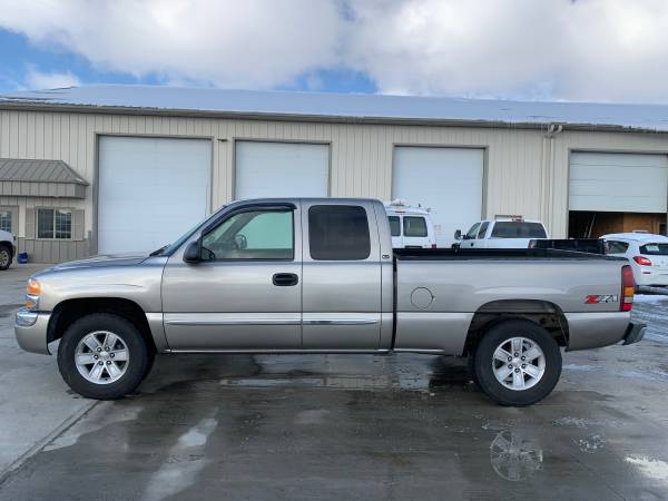 Sierra Z71 4x4 California owned-100% Rust Free - cars & trucks - by... for sale in Brookings, SD – photo 3