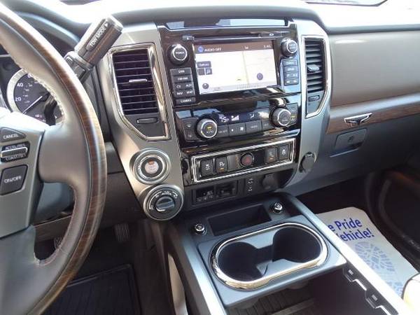 2017 Nissan Titan XD 4x4 Diesel Crew Cab Platinum Reserv for sale in Barrington, IL – photo 21