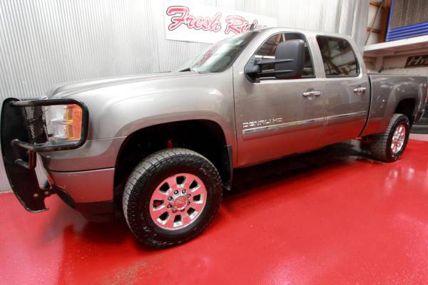 2013 GMC Sierra 2500HD 4WD Crew Cab 153 7 Denali - GET APPROVED! for sale in Evans, SD – photo 2