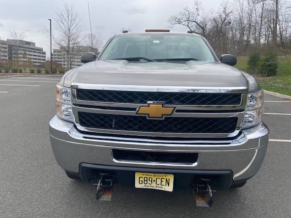 2014 Chevy 2500HD 4x4 W/ Plow - cars & trucks - by owner - vehicle... for sale in Berkeley Heights, NJ – photo 2