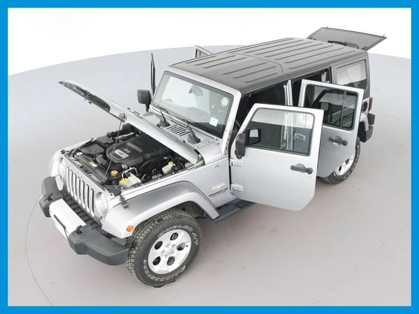 2014 Jeep Wrangler Unlimited Sahara Sport Utility 4D suv Silver for sale in Lafayette, LA – photo 15