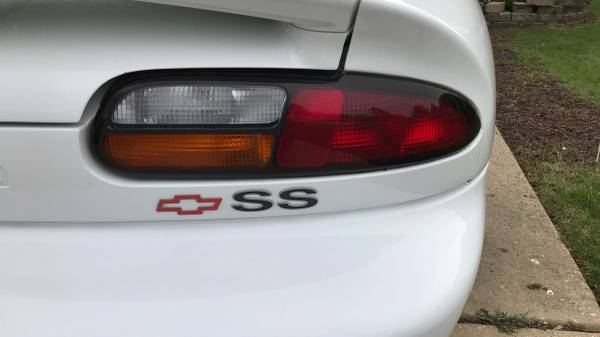 2002 Chevrolet Camaro SS (35TH ANNIVERSARY) LOW MILES - cars & for sale in Chicago, IL – photo 9