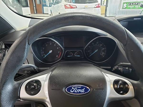 2015 Ford Escape 4d SUV 4WD SE - - by dealer - vehicle for sale in Louisville, KY – photo 18