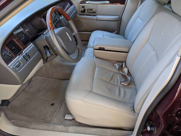 2008 LINCOLN TOWN CAR SIGNATURE L, 4.6 V8, LOW MILES - cars & trucks... for sale in Greenville, SC – photo 12