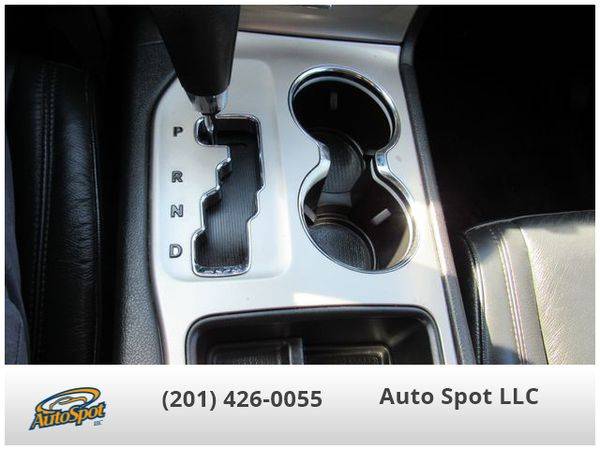 2012 Jeep Grand Cherokee Laredo Sport Utility 4D EZ-FINANCING! for sale in Garfield, NJ – photo 17