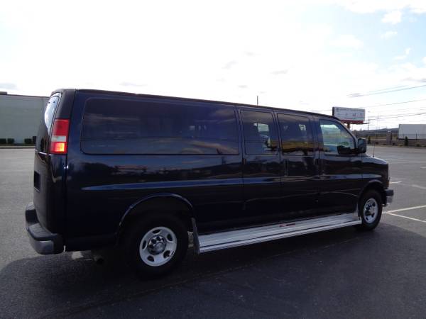 2011 CHEVROLET EXPRESS LT 3500 EXT. 15-PASSENGER! WITH ONLY 70K MILES! for sale in PALMYRA, NJ – photo 8
