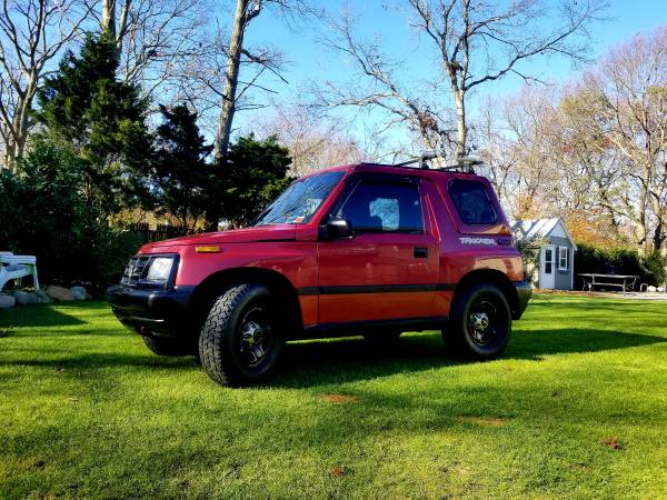 1998 Geo Tracker 4X4 - cars & trucks - by owner - vehicle automotive... for sale in Holbrook, NY – photo 2