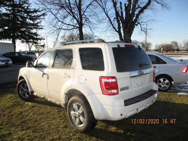 2009 FORD ESCAPE XLT 4X4 LIMITED - cars & trucks - by dealer -... for sale in Perrysburg, OH – photo 3