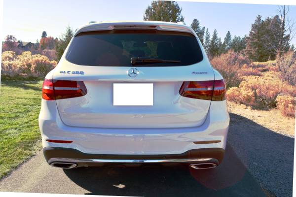 2018 Mercedes GLC 300 4Matic - LOW MILES - cars & trucks - by owner... for sale in Bend, OR – photo 6