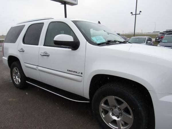 2008 GMC YUKON DENALI WITH DVD 6 2 V8 - - by dealer for sale in Spearfish, SD – photo 4