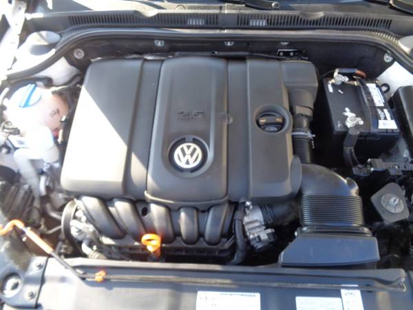 2013 VW Volkswagen Jetta SE Leather Roof Clean IPOD Tech Package -... for sale in Hampton Falls, NH – photo 23