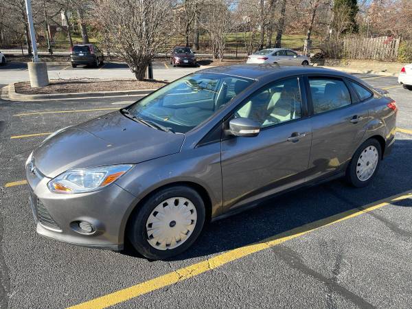 2014 Ford Focus SFE - cars & trucks - by owner - vehicle automotive... for sale in Chicago, IL
