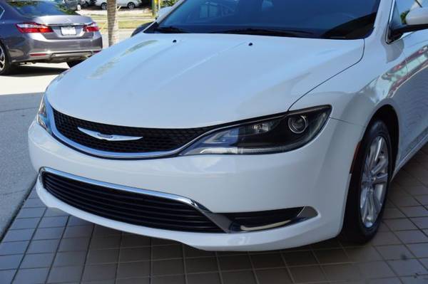 2015 Chrysler 200 Limited sedan White for sale in New Smyrna Beach, FL – photo 14