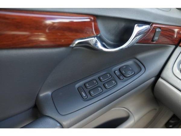 2001 Cadillac DeVille sedan Base - Cadillac Sterling - cars & trucks... for sale in Plymouth, MI – photo 22