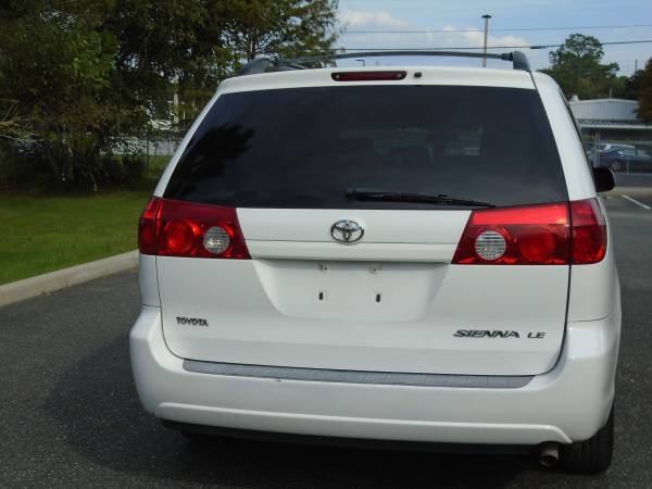 TOYOTA SIENNA mini VAN LE - cars & trucks - by dealer - vehicle... for sale in Gainesville, FL – photo 5