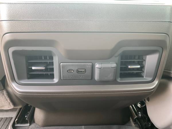 2020 CHEVY TRAIL BOSS (1 out of 3) for sale in Newton, IL – photo 23