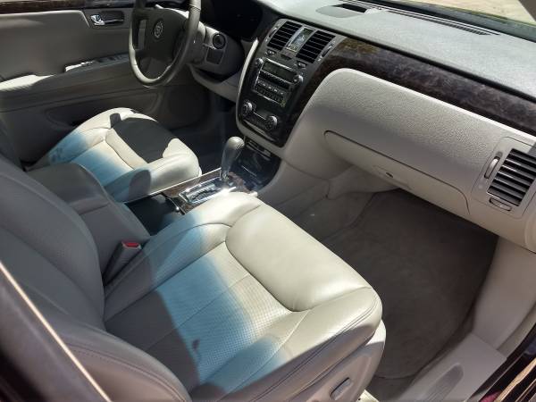 2009 Cadillac DTS for sale in Astoria, IL – photo 6