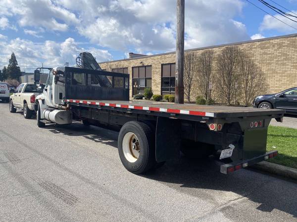 International 2013 18ft steel flatbed with hiab 900-1 - cars & for sale in West Babylon, NY – photo 3