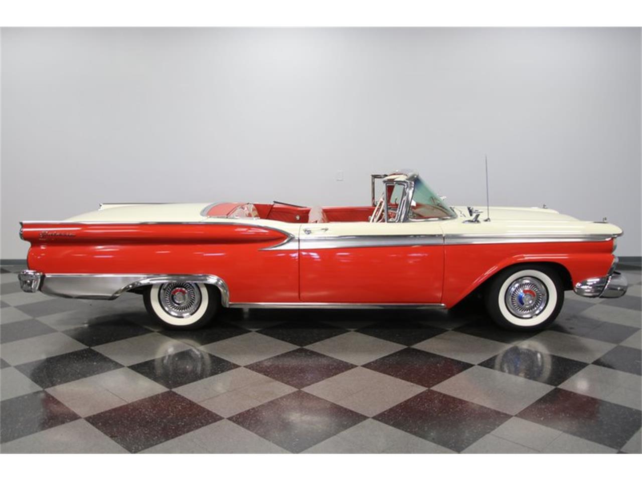 1959 Ford Skyliner for sale in Concord, NC – photo 32