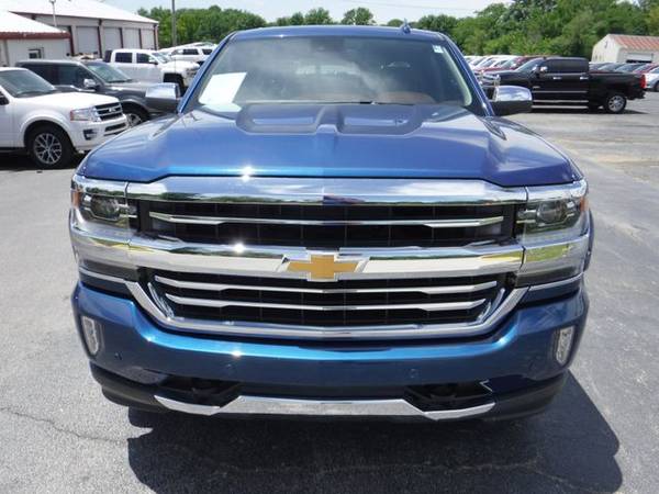 2016 Chevrolet Silverado 1500 Crew Cab 4WD High Country Pickup 4D 6 1/ for sale in Harrisonville, MO – photo 9