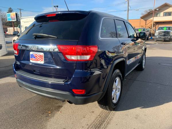 ★★★ 2013 Jeep Grand Cherokee Laredo 4x4 / ONLY 87k Miles! ★★★ - cars... for sale in Grand Forks, MN – photo 6