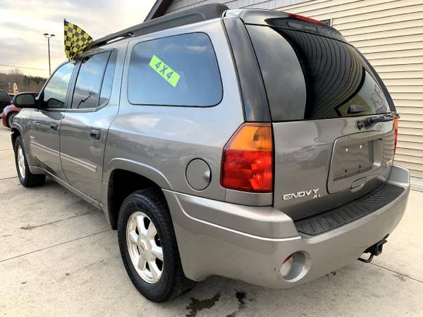 2006 GMC Envoy XL 4dr 4WD SLE - cars & trucks - by dealer - vehicle... for sale in Chesaning, MI – photo 5