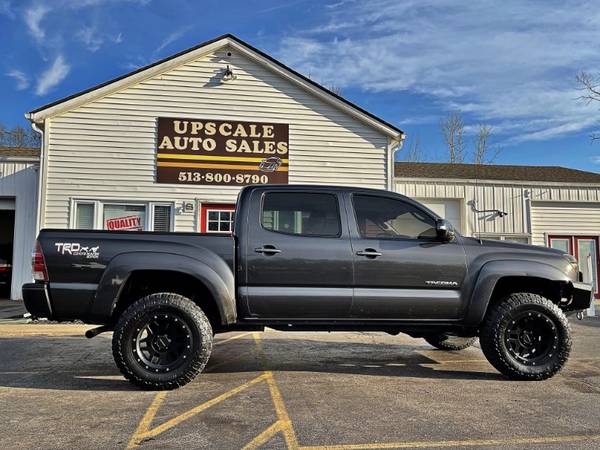 2012 Toyota Tacoma Double Cab V6 4WD - - by dealer for sale in Goshen, IN – photo 9