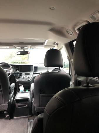 2015 Toyota Sienna SE fully loaded 8 seats - - by for sale in Burke, District Of Columbia – photo 15