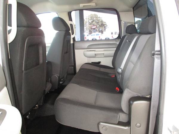 2014 Chevrolet Silverado 2500HD Crew Cab 4wd - - by for sale in Lawrenceburg, AL – photo 11