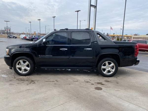 2008 Chevrolet Avalanche 1500 LTZ - truck - - by for sale in Manitowoc, WI – photo 6