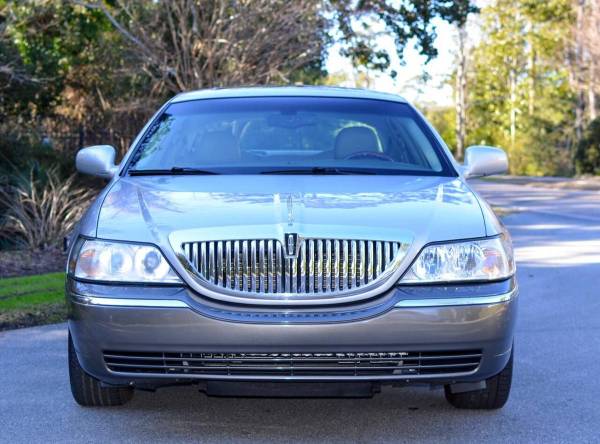 2004 Lincoln Town Car Ultimate 4dr Sedan - - by dealer for sale in Wilmington, NC – photo 2