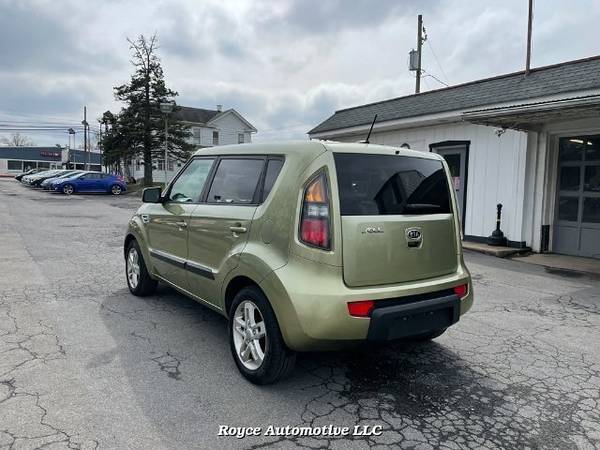2011 Kia Soul 4-Speed Automatic - - by dealer for sale in Lancaster, PA – photo 7