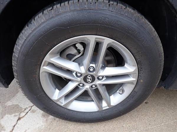 *2018* *Hyundai* *Santa Fe Sport* *2.4L Auto* - cars & trucks - by... for sale in Madison, IA – photo 24
