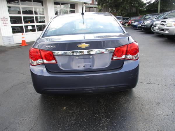 2013 Chevy Cruze LS **Low Miles/Cold AC & Clean Title** - cars &... for sale in Roanoke, VA – photo 7