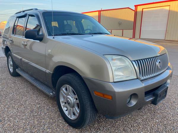 2003 Mercury Moutaineer V8 3rd Row Leather Heated Seats Low Miles -... for sale in Lubbock, TX – photo 4