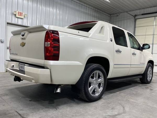 2013 Chevrolet Avalanche - Small Town & Family Owned! Excellent for sale in Wahoo, NE – photo 4