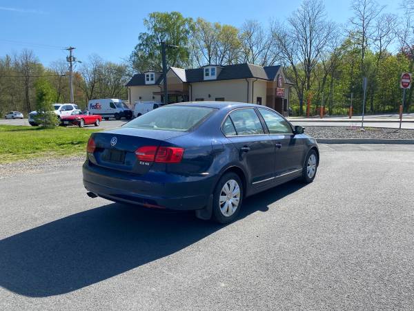 2012 Volkswagen Jetta SE 5 Speed Manual for sale in Wappingers Falls, NY – photo 9